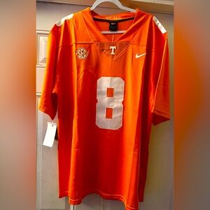 🧡🏈University of Tennessee Size 2X